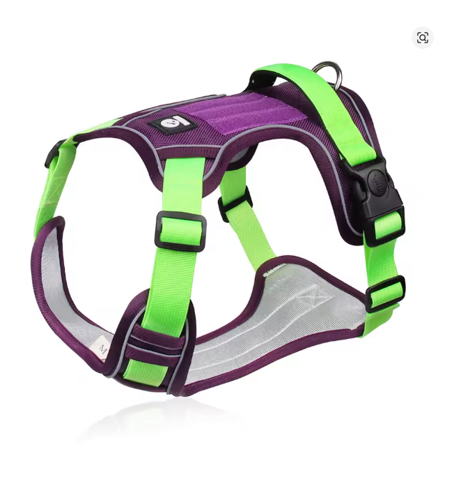 Peitoral ajustável para cães com material durável e costuras reforçadas para uso diário