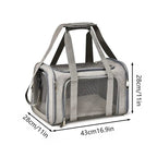 Bolsa de transporte para pets pequenos em uso com gato dentro, mostrando conforto e segurança