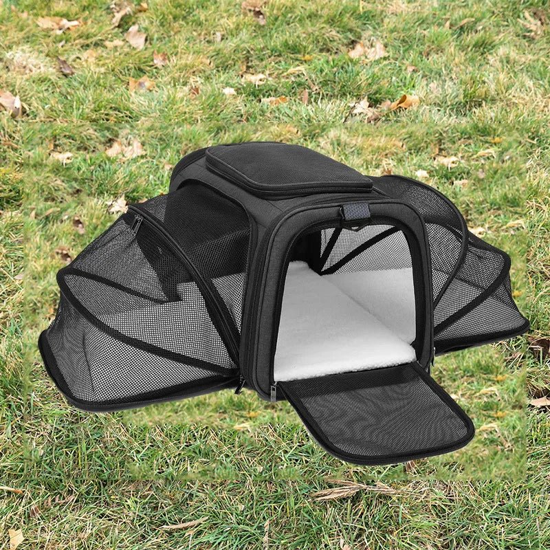 Bolsa de transporte para pets pequenos dobrada para armazenamento compacto e fácil transporte