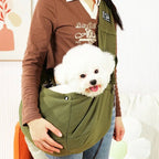 Bolsa transversal para pets pequenos com logo Madrupet em destaque na parte frontal