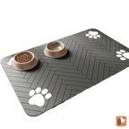 Tapete antiderrapante para pets impermeável em piso de cozinha, ideal para evitar escorregões