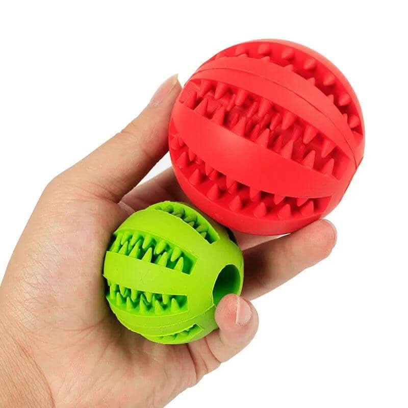 Brinquedo anti tédio para cães da Madrupet, bola dispensadora de petiscos para estimular o animal