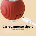 Bolinha para gatos em embalagem transparente destacando o brinquedo interativo