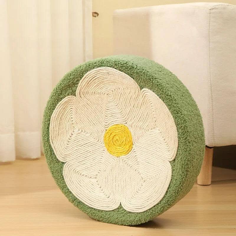 Cama arranhadora para gatos com base antiderrapante, garantindo segurança durante o uso