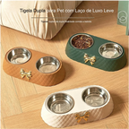 Tigela dupla para pets com design sofisticado e acabamento matelassê em tom neutro