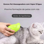 Escova a vapor para pets em uso com gato, facilitando a remoção dos pelos soltos