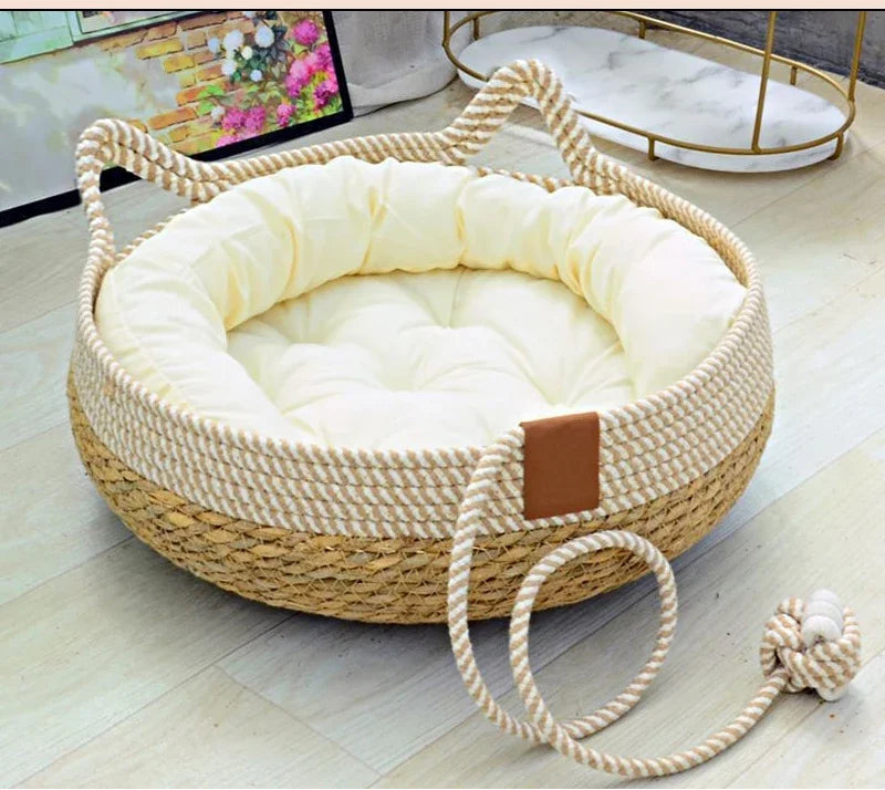 Cama de verão para gatos em tom natural, perfeita para ambientes frescos