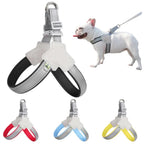 Peitoral ajustável para cachorro com faixa refletiva em fundo branco