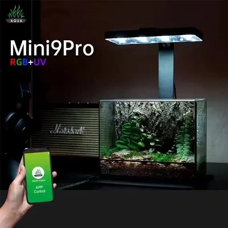 Luminária LED ajustável para aquário com base magnética iluminando plantas aquáticas