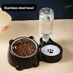 Visão lateral do alimentador automático para cachorro e gato mostrando capacidade do reservatório
