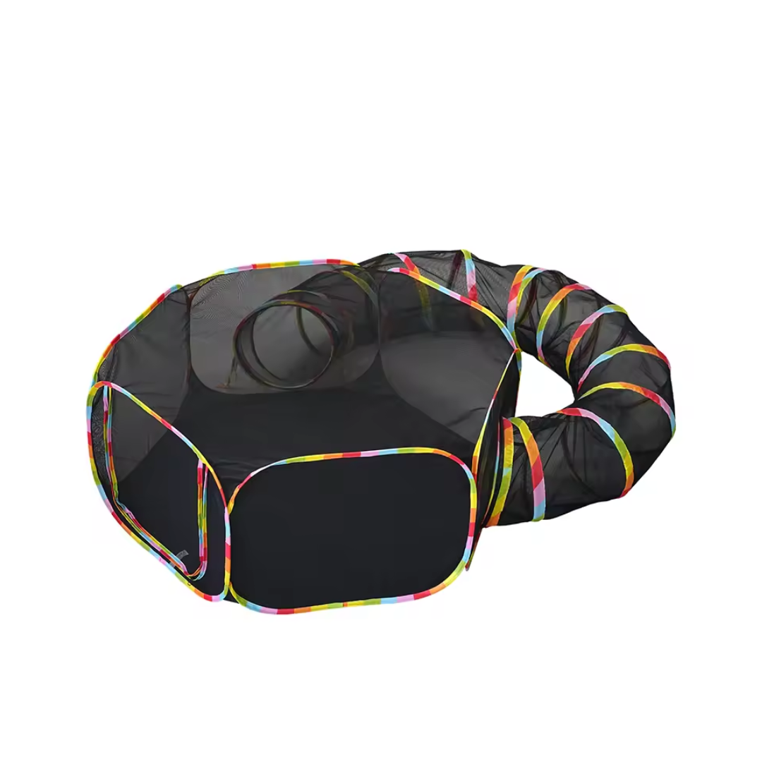 Vista lateral da barraca túnel para gatos mostrando estrutura leve e fácil de montar