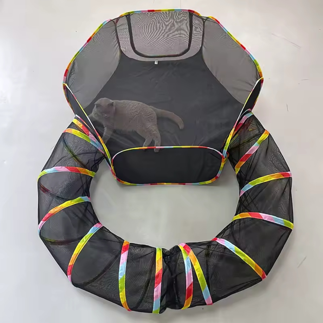 Barraca túnel para gatos em cor cinza, ideal para ambientes internos e externos