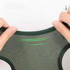 Gato confortável na rede de tosa e corte de unhas para pets, segurança e praticidade no cuidado